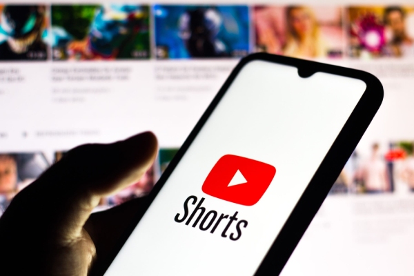 aplikace jako tiktok pro dospělé YouTube Shorts