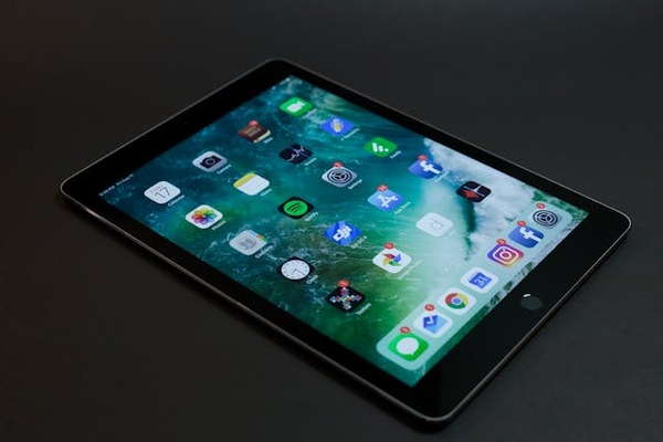 10,2 inç iPad&#39;in çocukları için en iyi tabletler