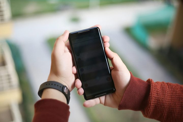 Γιατί το τηλέφωνό μου απενεργοποιείται μόνο του και πώς να το διορθώσω