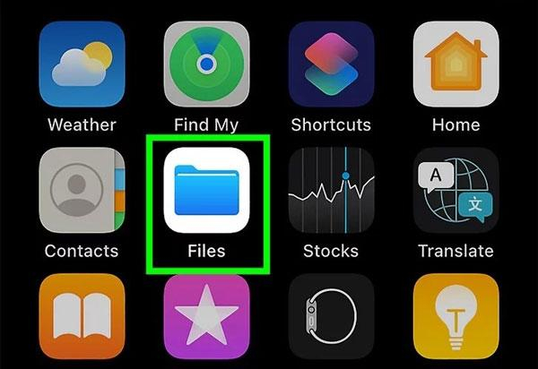 where are downloaded files on iphone or ipad 1