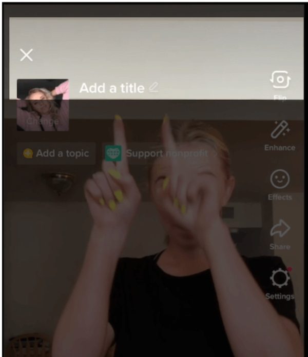 escribe el título de tu transmisión en TikTok