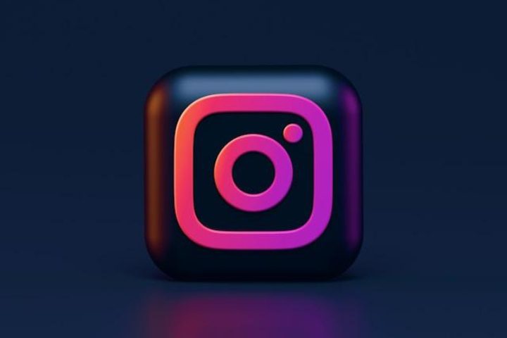 如何更改Instagram故事背景顏色並成為獨特