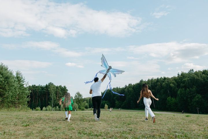 family-outdoor-game